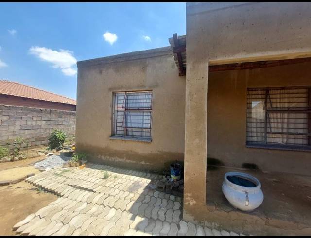 3 BEDROOM HOUSE FOR SALE IN MOHLAKENG